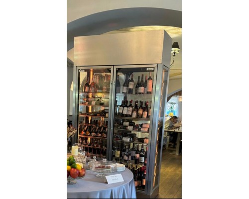 Винная витрина Enofrigo Wine Library 20 2P 2VDX H220 P60 VT (c вентилируемой системой) Винная витрина Enofrigo Wine Library 20 2P 2VDX H220 P60 VT (c вентилируемой системой)
