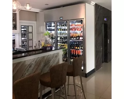 Витрина для вина Enofrigo Wine Library 3P Wall H220 Витрина для вина Enofrigo Wine Library 3P Wall H220