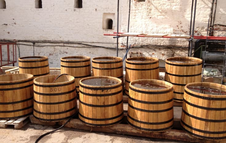 Реставрация старой деревянной бочки | Wooden barrel, Wine barrel table, Barrels diy