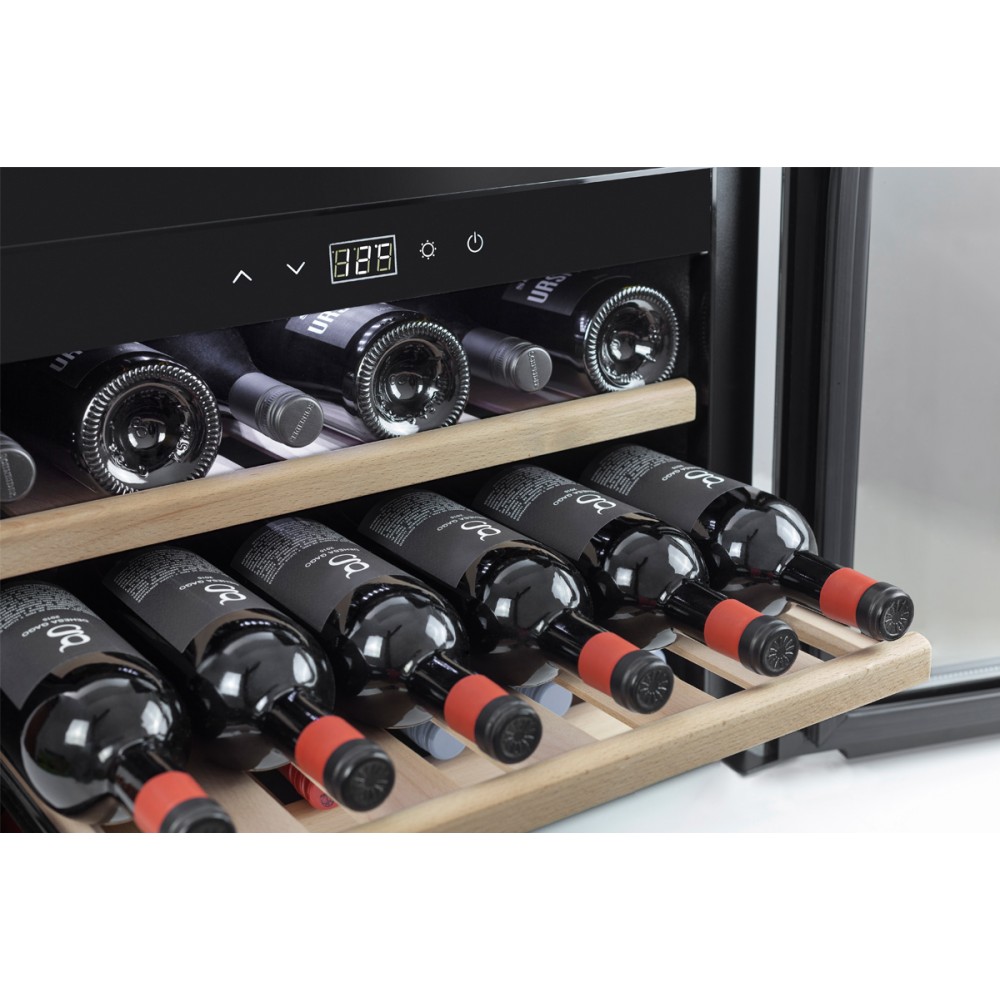 Винный шкаф Caso WineSafe 18 EB black